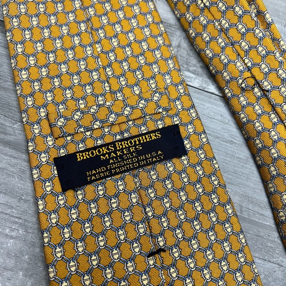Brooks Brothers Gold w/ Blue & Ecru Check Silk Tie - Picture 3 of 4